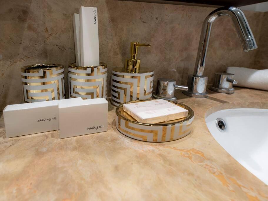 First Class 2Br With Full Burj Khalifa And Fountain View 迪拜 外观 照片