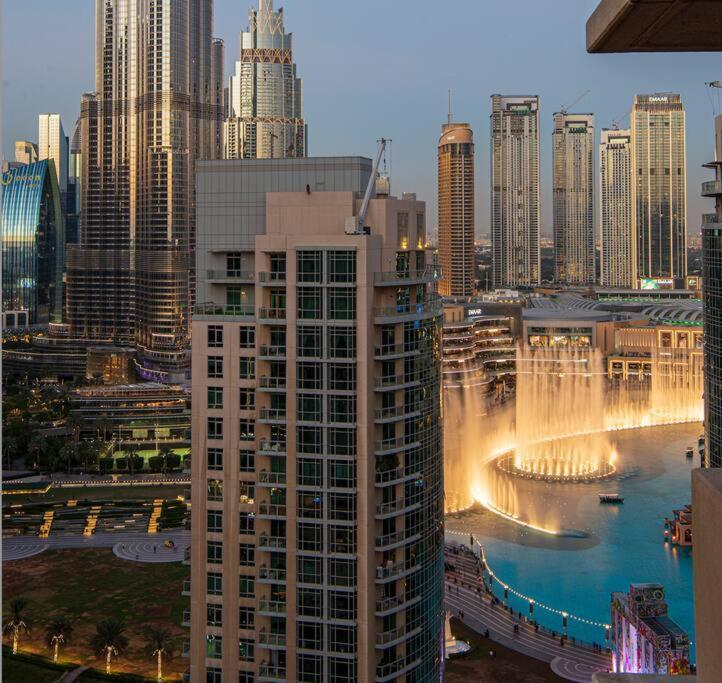 First Class 2Br With Full Burj Khalifa And Fountain View 迪拜 外观 照片